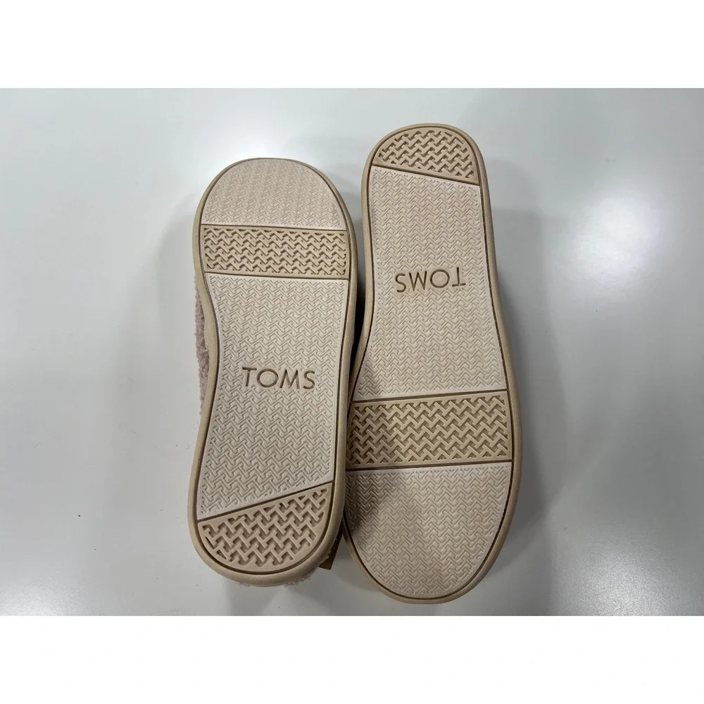 NWT TOMS Youth 3.5Y Alpargata Cloudy Pink Fuzzy Faux‎ Shearling Shoes [10018675]